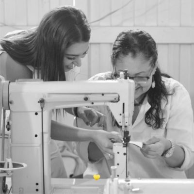 Mujer Soñadora. Me sueño con una fábrica grande con muchísimos empleados.